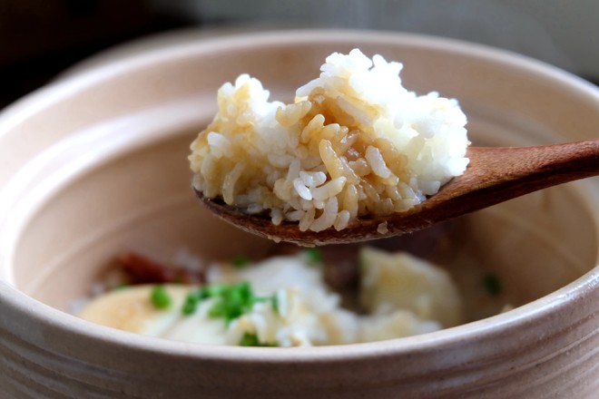 芋頭臘腸煲仔飯+白灼菜心的做法-家常味煲菜譜