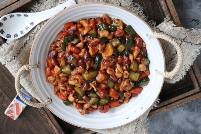 家庭版宮保雞丁的做法-家常味炒菜譜