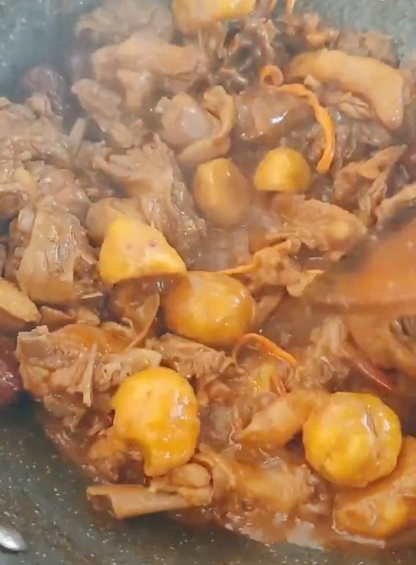 板栗鴨的做法-家常味其它工藝菜譜