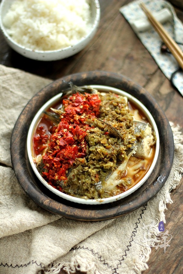 雙椒蒸鱸魚的做法-酸辣味蒸菜譜