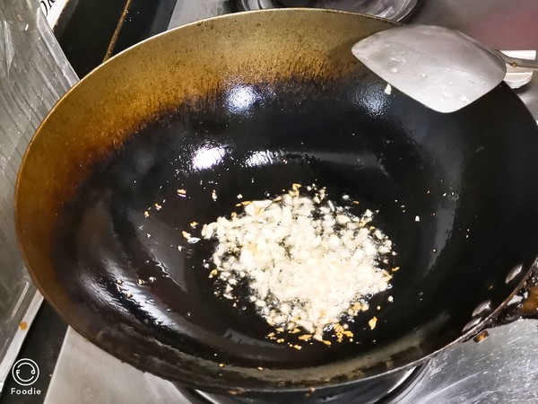 蒜蓉炒芥蘭的做法-家常味炒菜譜