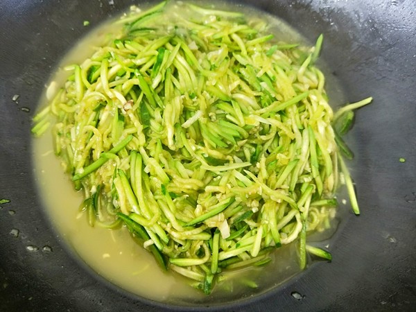 清炒南瓜絲的做法-家常味炒菜譜