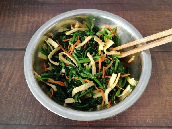 菠菜拌雞蛋的做法-家常味拌菜譜