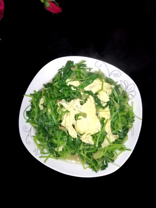 菠菜炒雞蛋的做法-家常味炒菜譜