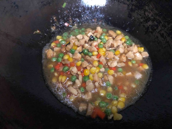 炒雞丁的做法-家常味炒菜譜