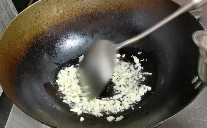 萵筍炒肉的做法-家常味炒菜譜