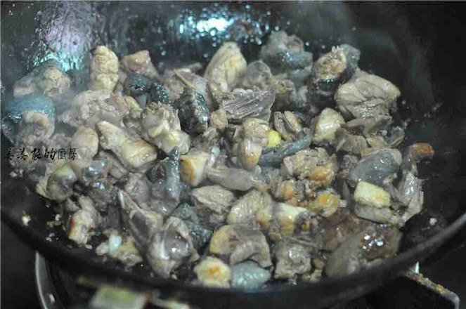 山藥燜雞的做法-咸鮮味燜菜譜