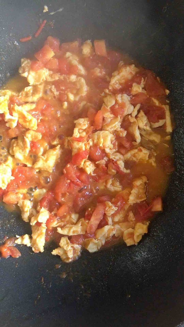 番茄雞蛋的做法-家常味炒菜譜