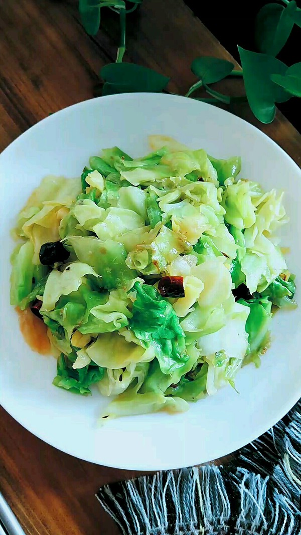 炒甘藍(lán)的做法-家常味炒菜譜