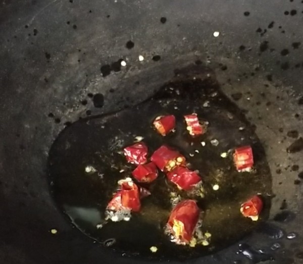 爆炒油麥菜的做法-香辣味炒菜譜