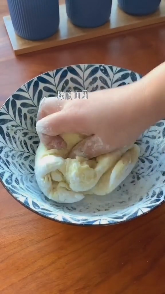 土豆魚面的做法-家常味煮菜譜