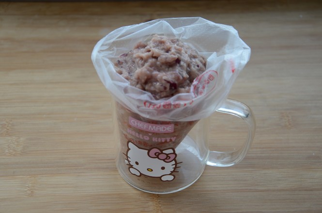 黑椒牛肉香腸的做法-黑椒味蒸菜譜