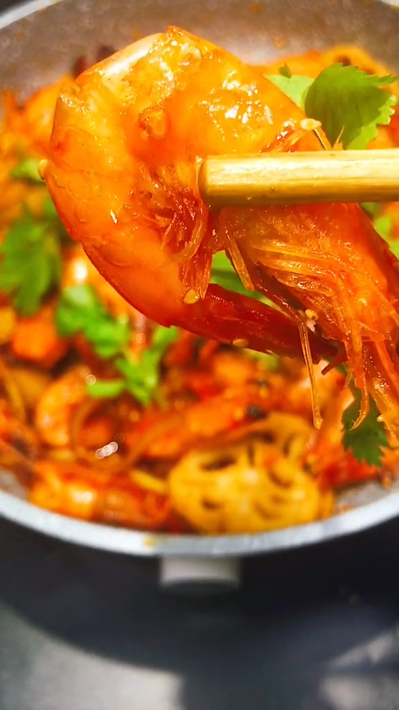 干鍋蝦的做法-香辣味炒菜譜