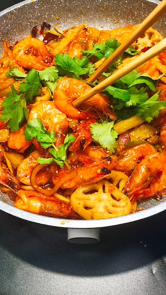 干鍋蝦的做法-香辣味炒菜譜