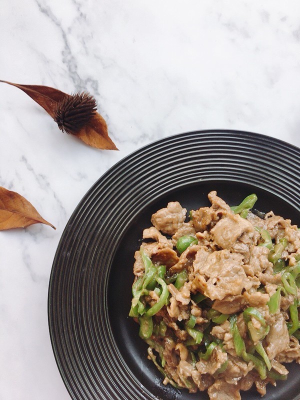 青椒炒牛肉的做法-家常味炒菜譜