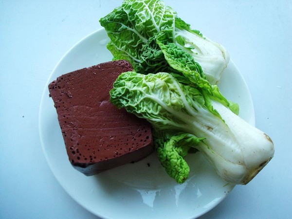 黃心菜燉血塊的做法-家常味燉菜譜