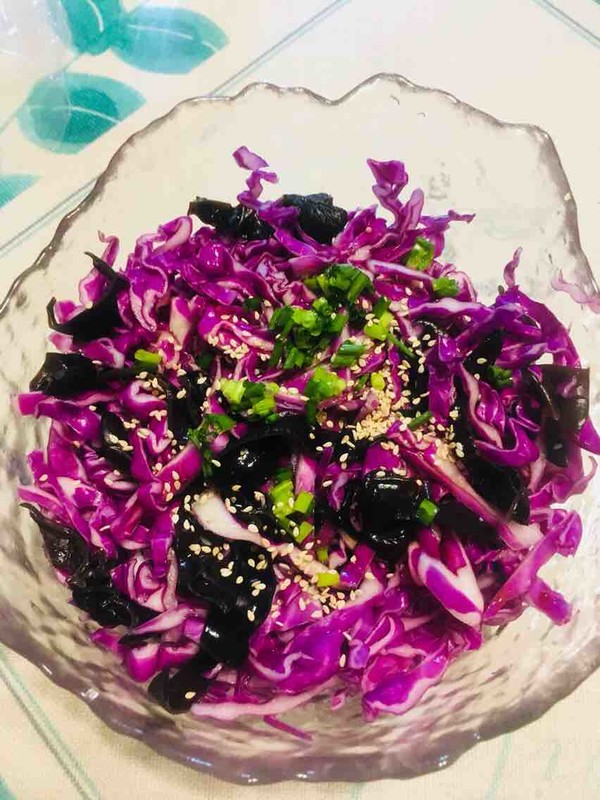 木耳拌紫甘藍的做法-酸甜味拌菜譜