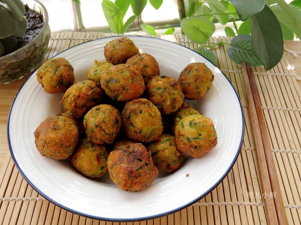 蘿卜丸子的做法-家常味煎菜譜