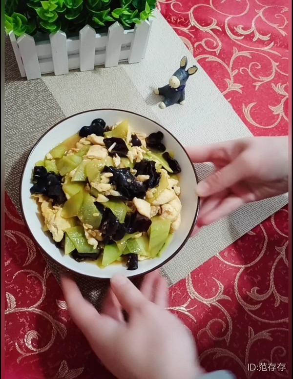 木須雞肉的做法-家常味炒菜譜