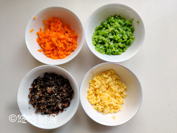 四喜餃子的做法-家常味蒸菜譜-易網健康養生網 四喜餃子的做法-家常味蒸菜譜