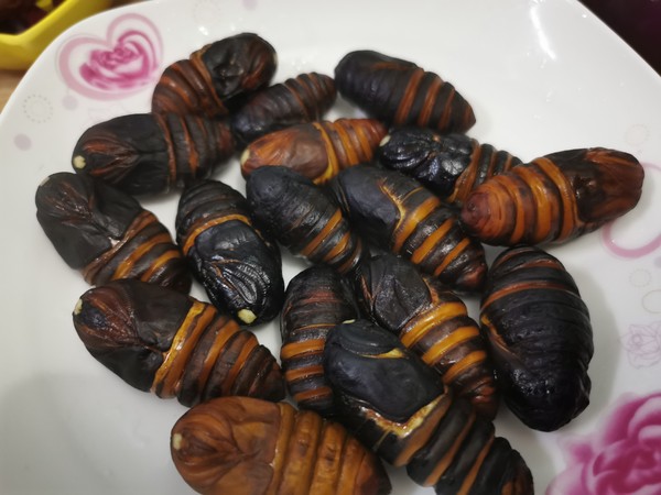 干煸蠶蛹的做法-香辣味炒菜譜