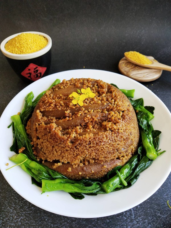 香糯小米扣肉的做法-家常味蒸菜譜