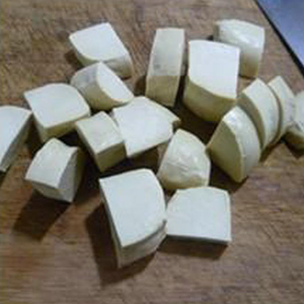 黑木耳栗子燒小素雞的做法-家常味燒菜譜-易網(wǎng)健康養(yǎng)生網(wǎng) 黑木耳栗子燒小素雞的做法-家常味燒菜譜