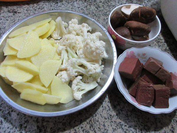 什錦冒菜的做法-香辣味煮菜譜