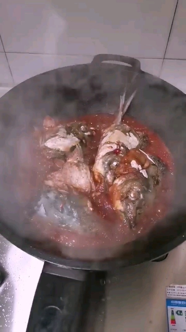 紅燒草魚頭的做法-家常味煮菜譜