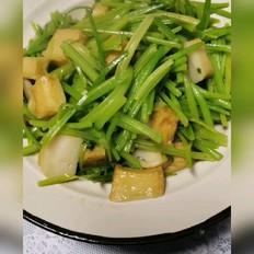 芹菜炒魚(yú)豆腐的做法-家常味炒菜譜