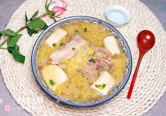 酸菜燉大骨的做法-咸鮮味燉菜譜