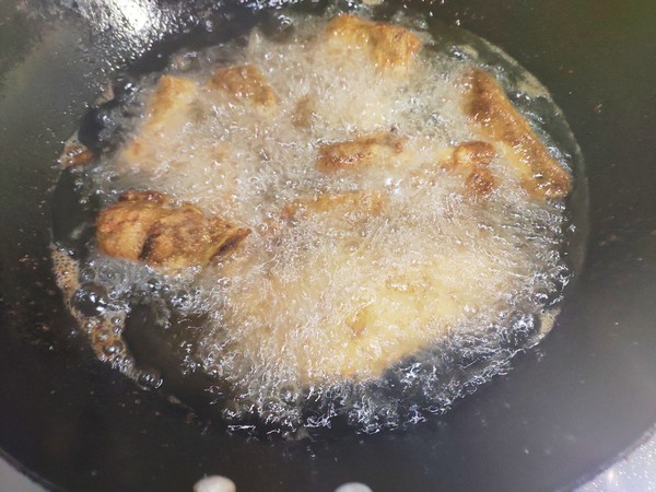 脆皮炸排骨的做法-家常味炸菜譜