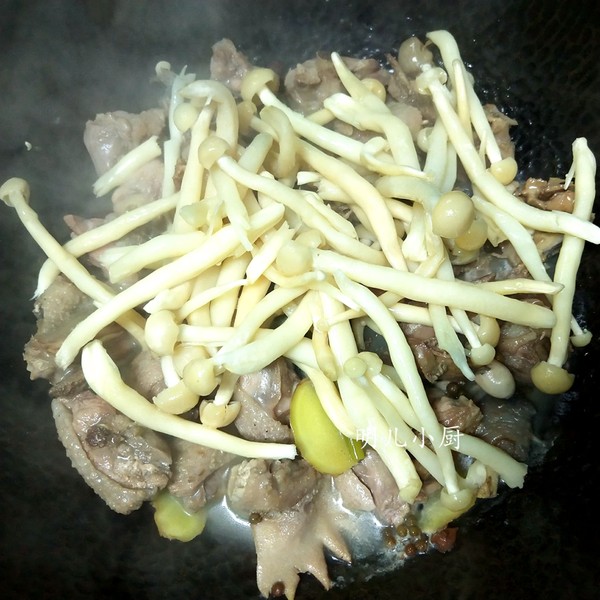 白玉菇燉雞的做法-家常味燉菜譜