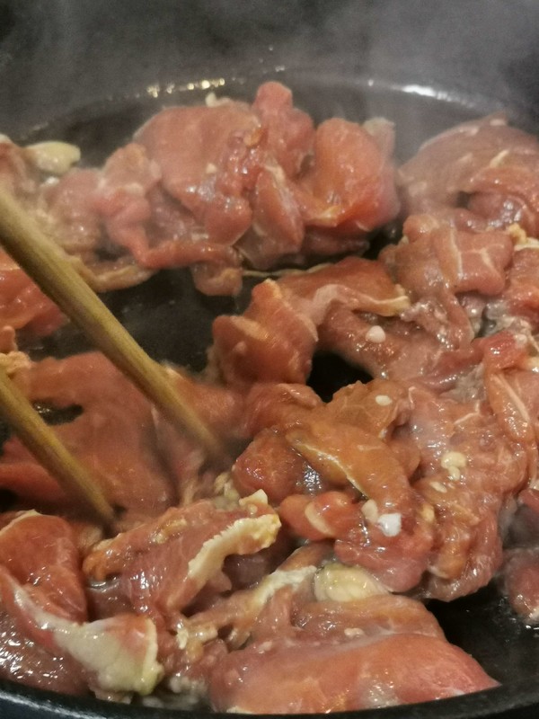 蒜香羊肉片的做法-其它口味炒菜譜