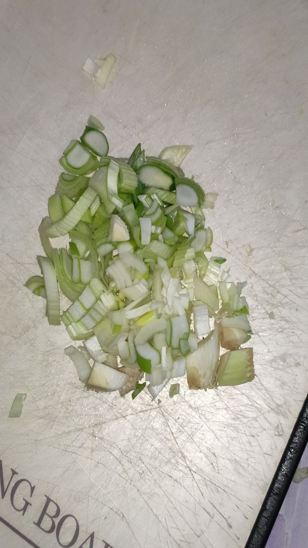 兒菜炒肉的做法-咸鮮味炒菜譜