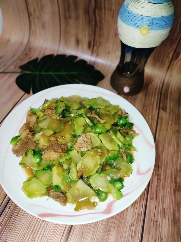 兒菜炒肉的做法-咸鮮味炒菜譜