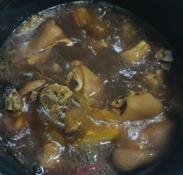 電飯煲豬蹄的做法-咸鮮味燜菜譜