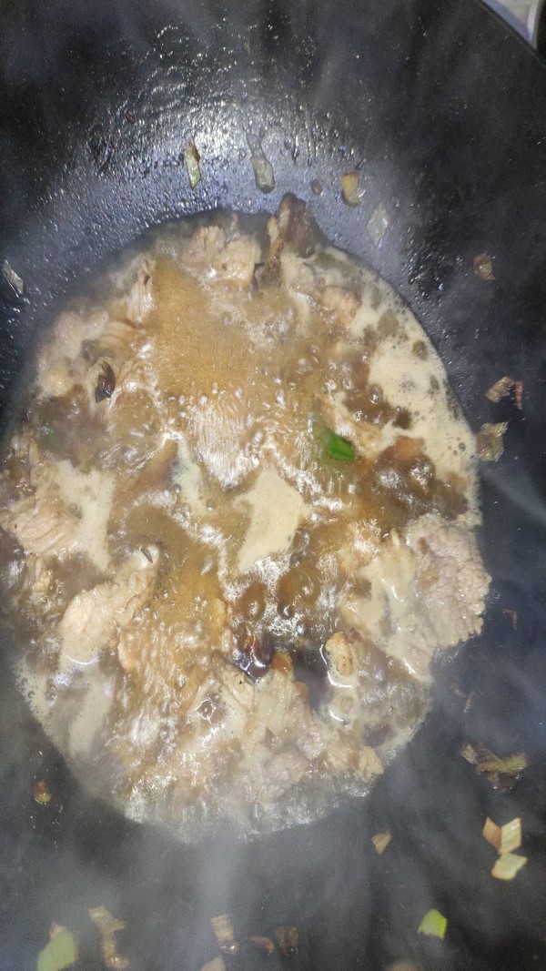 兒菜炒肉的做法-咸鮮味炒菜譜