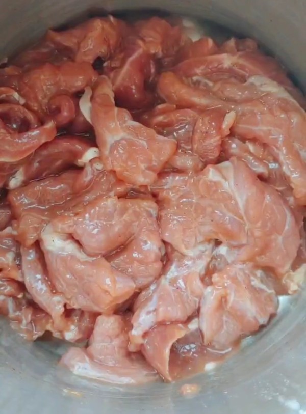 豆花牛柳的做法-麻辣味炒菜譜