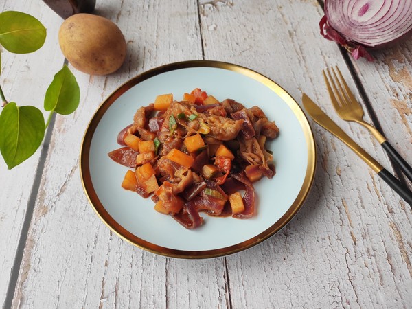 秘制土豆肥牛的做法-家常味煮菜譜