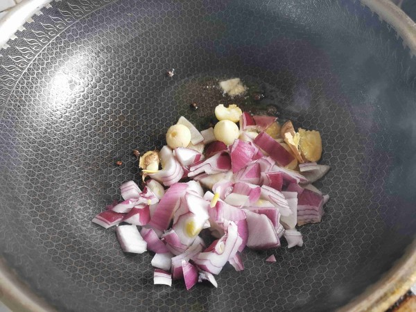 爆炒魷魚的做法-香辣味炒菜譜