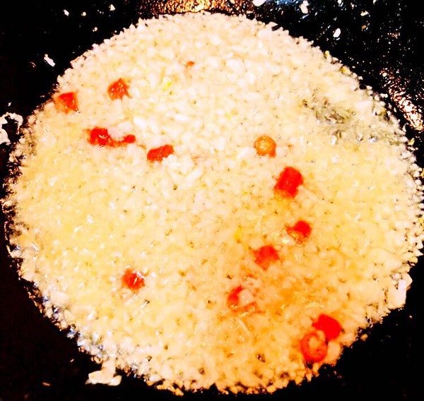 避風(fēng)塘炒蝦的做法-咸鮮味炒菜譜