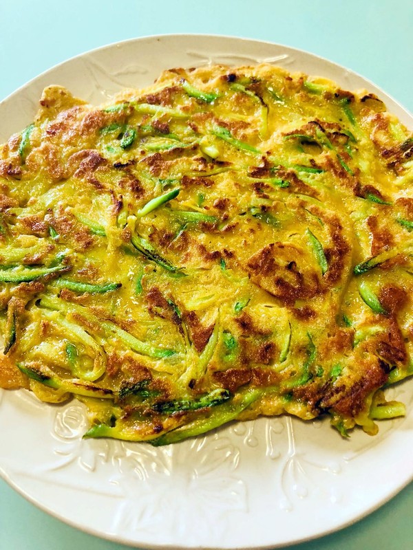 西葫蘆餅的做法-家常味煎菜譜