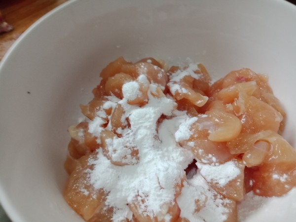 彩蔬雞丁的做法-家常味炒菜譜-易網(wǎng)健康養(yǎng)生網(wǎng) 彩蔬雞丁的做法-家常味炒菜譜