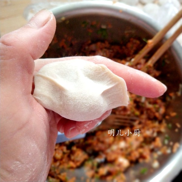 羊肉胡蘿卜餃子的做法-家常味煮菜譜