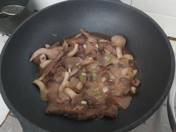 醬汁牛肉的做法-家常味炒菜譜