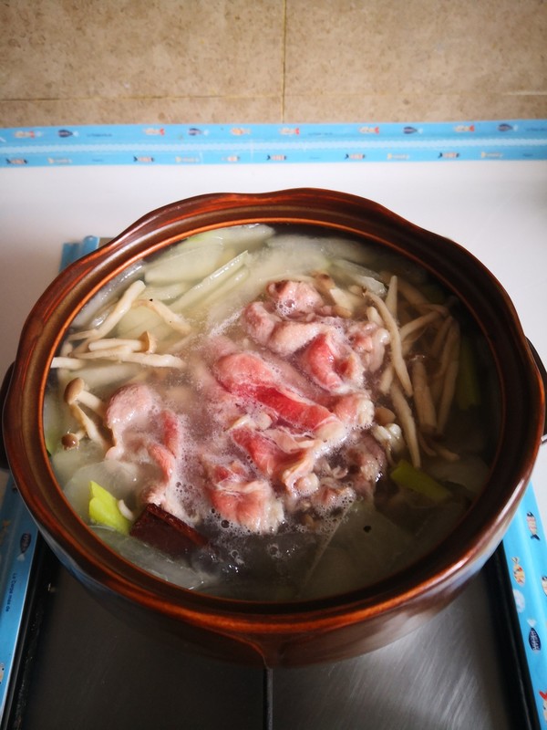 冬瓜羊肉蘑菇湯的做法-家常味煮菜譜