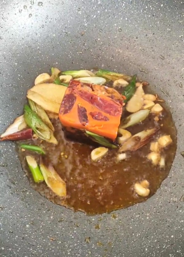 毛血旺的做法-麻辣味煮菜譜