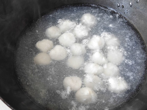 手打魚丸的做法-咸鮮味汆菜譜