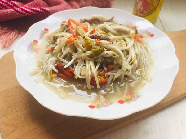 白芹炒肉絲的做法-家常味炒菜譜